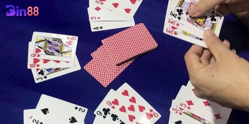 Luật chơi bài 3 cây miền Bắc rất đơn giản, dễ chơi.